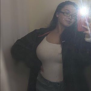 Meet your Posher, Alisha